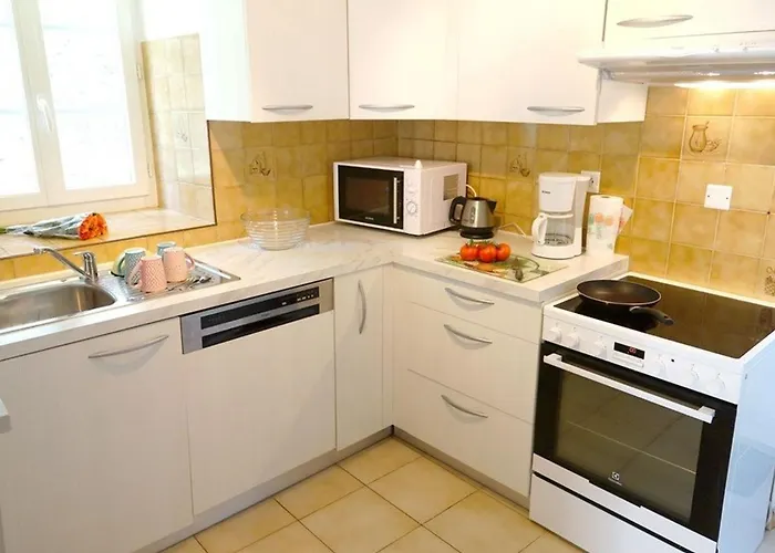 Maison Charmante 6 Pers, 3 Ch, Terrasse, Jardin, Proche Marche Et Telecabine A Luchon - Fr-1-313-158 بيت للعطل Bagnères-de-Luchon